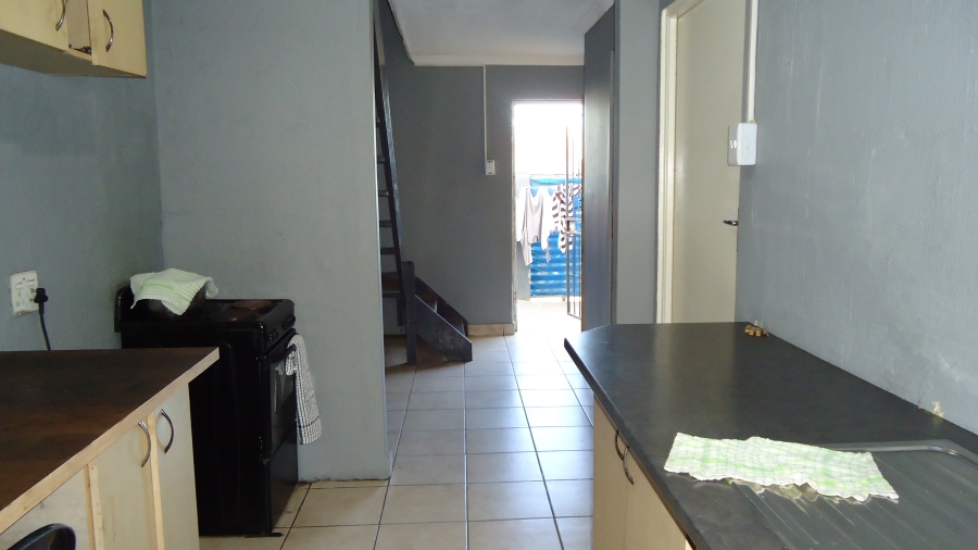 8 Bedroom Property for Sale in Belhar Western Cape